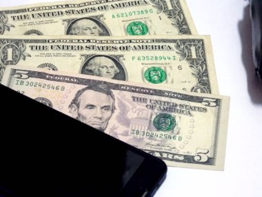 Amerikan Doları. Smartphone. Teknoloji ve para