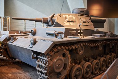 Dünya Savaşı'ndan gelen eski bir Alman tankı