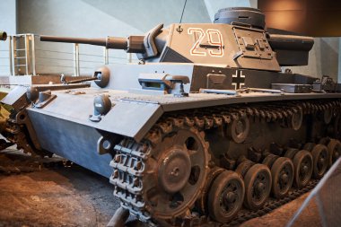 Dünya Savaşı'ndan gelen eski bir Alman tankı