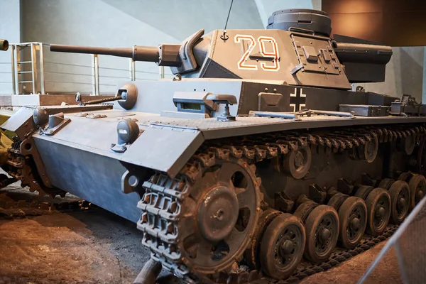 Dünya Savaşı'ndan gelen eski bir Alman tankı