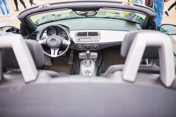 Abierto deportes coche interior —  Fotos de Stock