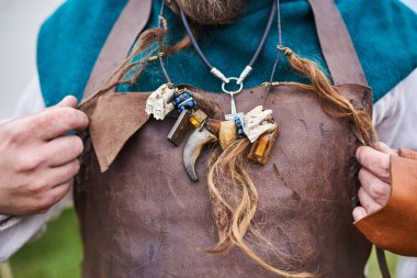 Ortaçağ süslemeleri savaşçı barbar