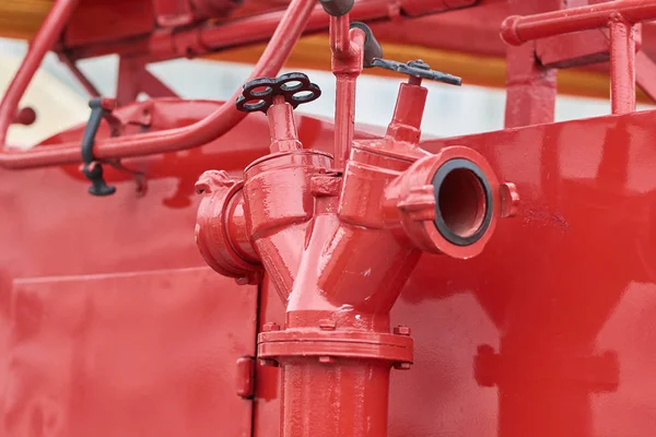 Hidrant ve eski itfaiye merdiveni