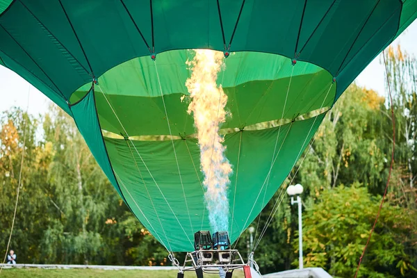 A chama dentro do balão — Fotografia de Stock