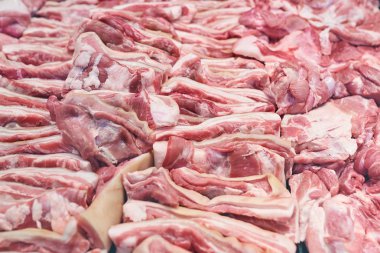 Domuz depodaki ekranda  