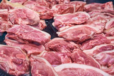 Domuz depodaki ekranda  