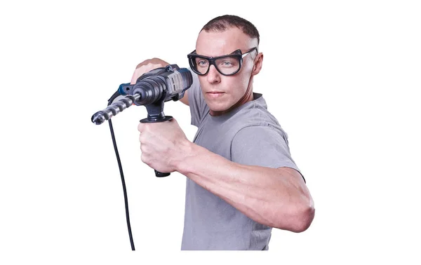 Hombre, Constructor, gafas, con taladro en mano aislado sobre fondo blanco . — Foto de Stock