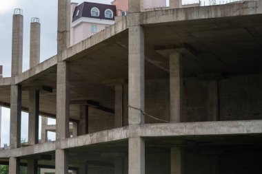 İnşaat halindeki bir evin güçlendirilmiş beton yapıları. Yüksek kalite fotoğraf