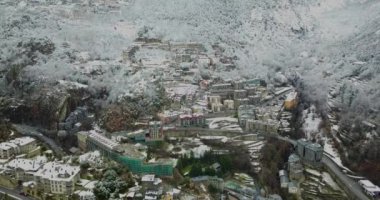 4k Alpler'de dağ şehirde güzel görünümü