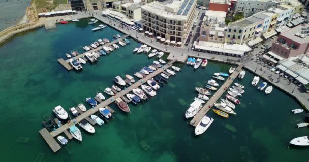 Vue du haut de la jetée de la ville en Grèce — Video