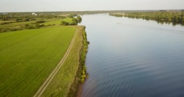 Büyük Volga Nehri'nin güzel havadan görünümü