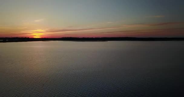Schöne Aussicht Von Der Spitze Des Flusses Und Sonnenuntergang Video — Stockvideo
