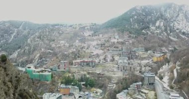 Andorra la vella 'nın dağ manzarası, katalonya