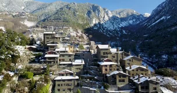 Vue du sommet de la ville de montagne d'andorra la vella, Catalonie — Video