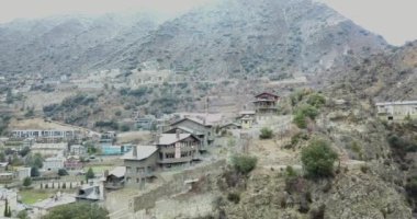 Andorra la vella 'nın dağ manzarası, katalonya