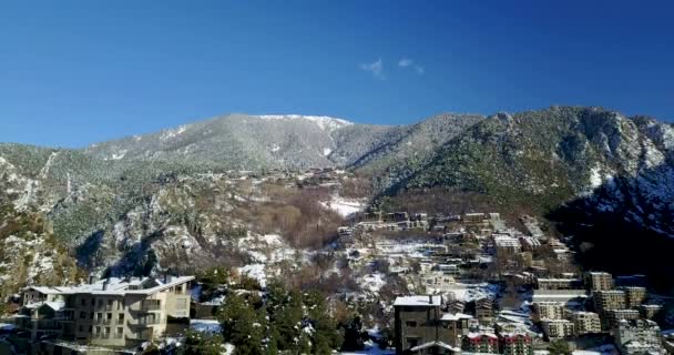 加泰罗尼亚州andorra la vella山城的俯瞰 — 图库视频影像