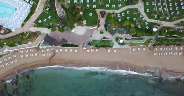 Gyönyörű kilátás a tetején, az óceán, a hullámok — Stock videók