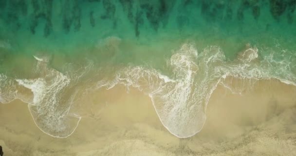 Hermosa playa tropical, vista aérea, vídeo 4k, Indonesia — Vídeo de stock