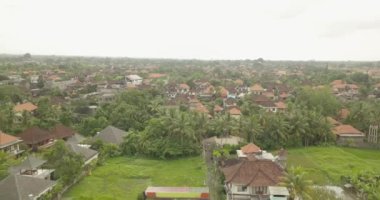 Ubud şehir, güzel görünümünden bir kuş bakışı görünüme, Endonezya 4k video