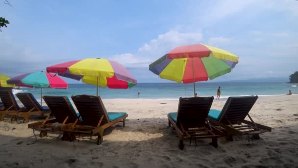 Bela vista da praia tropical, belo mar Ásia — Vídeo de Stock