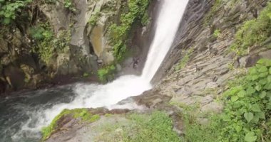 Güzel basamaklı şelale, Bali Endonezya isteyen,