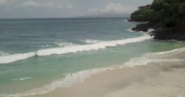 Vacker kust, Indonesien Ostrav Bali — Stockvideo