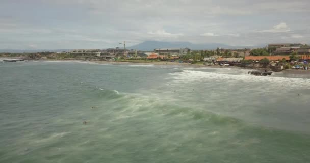 Uitzicht vanaf de top van de prachtige kust van de Caribische zee — Stockvideo