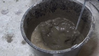 Oluşturucu sıva ile beton karıştırma, apartman onarım