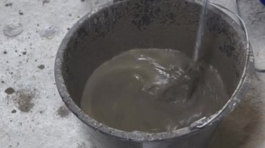 Oluşturucu sıva ile beton karıştırma, apartman onarım