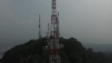 Sumatra Adası Endonezya kapak radyo ve televizyon istasyonu dağ ve tüm Tayland Güney vahşi ateş füme bulut kirliliğinin.