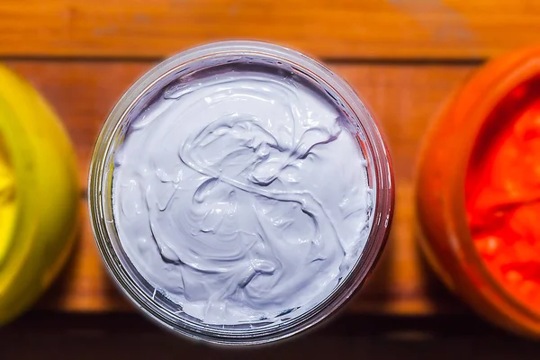 beyaz renkte şeffaf cam Plastisol mürekkep pinewood tablo ekran için tee gömlek yazdırabilirsiniz. Plastisol mürekkep yararlı tee gömlek fabrika ve Sanayi expor için