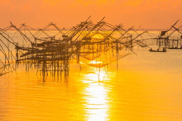 Ciel Doré Dessus Piège Pêche Pak Pra Talay Noi Mer — Photo