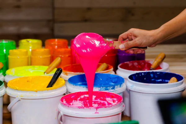 Scoop Pink Color Plastisol Ink Out Barrel Store Several Colors — Stock Photo, Image