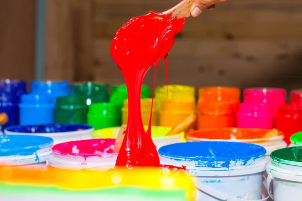 kırmızı renkte plastisol mürekkep mağaza varil dışarı kepçe. çeşitli renklerde plastisol mürekkep tee gömlek fabrikası ana renk mavi yeşil sarı turuncu kırmızı ve siyah renk olduğunu 