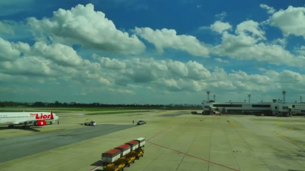 Bangkok Thaïlande Juillet 032018 Temps Nuageux Aéroport Don Muang Plusieurs — Video