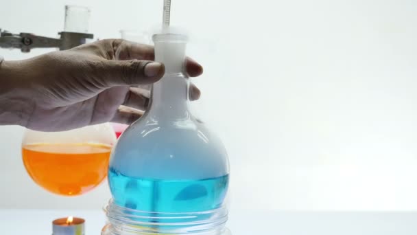 Cientista Trabalha Informática Para Pesquisa Experimentação Sala Vasectomia — Vídeo de Stock