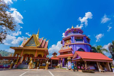 Chiang Rai, Tayland - 24 Şubat 2018:Wat Prathat Doi Waodani veya siyah akrep Tapınağı, Mae Sai Chiang Rai sınır kapısı Mai Sai Tachilek Myanmar.