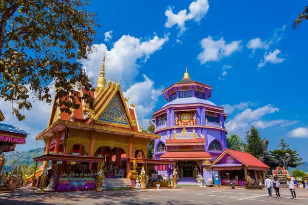 Chiang Rai, Tayland - 24 Şubat 2018:Wat Prathat Doi Waodani veya siyah akrep Tapınağı, Mae Sai Chiang Rai sınır kapısı Mai Sai Tachilek Myanmar.