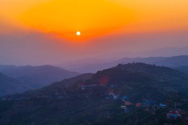 sahne gündoğumu Doi Mae Salong Chiang Rai dağda yukarıda