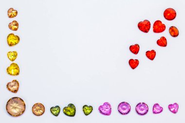 üst köşeyi kopya alanı ile beyaz alev kırmızı yakut ve ametist elmas