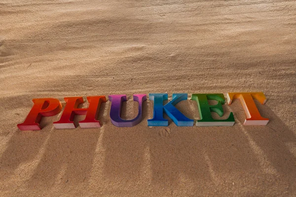 Plaj renkli renk Word'de Phuket adını
