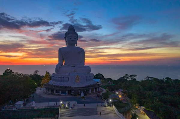 Légi Felvétel Naplemente Phuket Big Buddha Egyike Sziget Legfontosabb Tisztelt — Stock Fotó