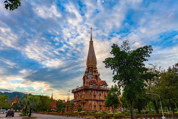 Západ Slunce Pagoda Chrámu Chalong Wat Chalong Největší Nejvíce Uctíván — Stock fotografie