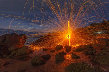 kıvılcım yangın girdap çelik yün uzun pozlama hızı hareket soyut gündoğumu se, yansıması