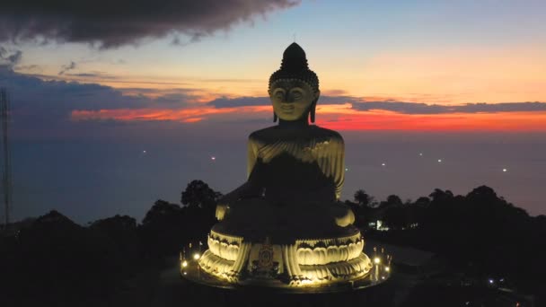 Luftaufnahme Phuket Big Buddha Twilight Phuket Big Buddha Ist Eine — Stockvideo