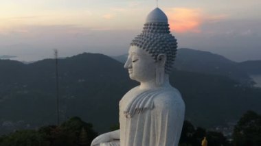 areial Fotoğrafçılık Phuket big Buddha Sunrise. Phuket Big Buddha Phuket Island Phuket Adası en önemli ve saygın yerlerinden biridir.