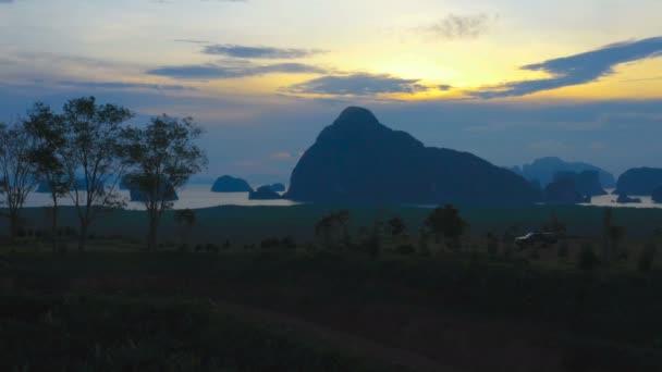 Flygfotografering Sunrise Samet Nangshe Viewpoint Phang Nga Thailand Massa Öar — Stockvideo