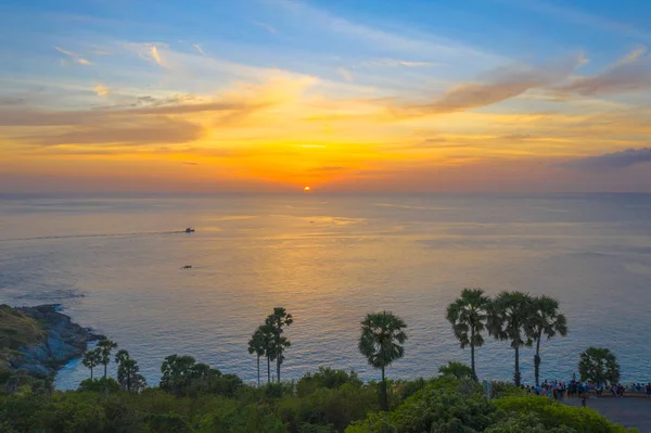 Zachód Słońca Nad Cukru Palmowego Okolicy Promthep Cape Viewpoint Phuket — Zdjęcie stockowe