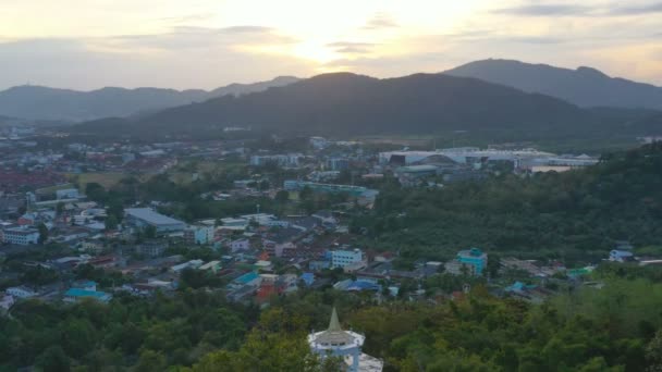 Vista Aérea Durante Puesta Del Sol Khao Rang Punto Vista — Vídeos de Stock