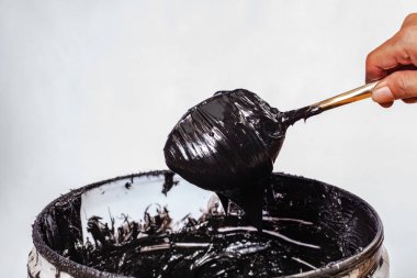 mürekkep veya boya orada kumaş üzerine baskı için birkaç türü vardır. Koyu kumaş üzerine baskı için kullanılan mürekkep her zaman plastisol mürekkep kullanma